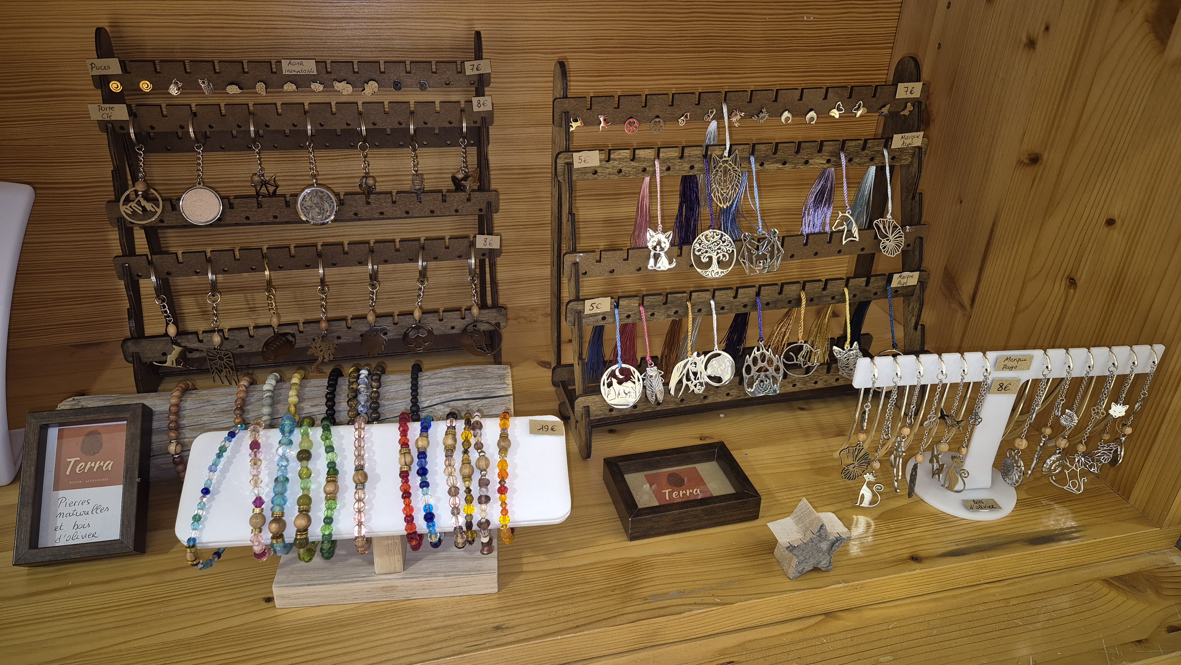 Confiture et compote en pots en verre artisanales et Proven&ccedil;ales - artisanat local